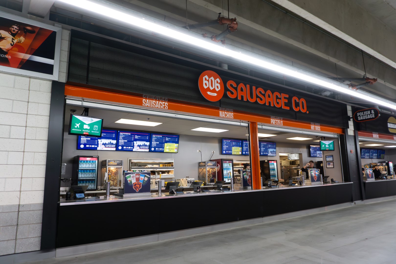Concessions 606 Sausage Co with gluten-free option at Soldier Field 