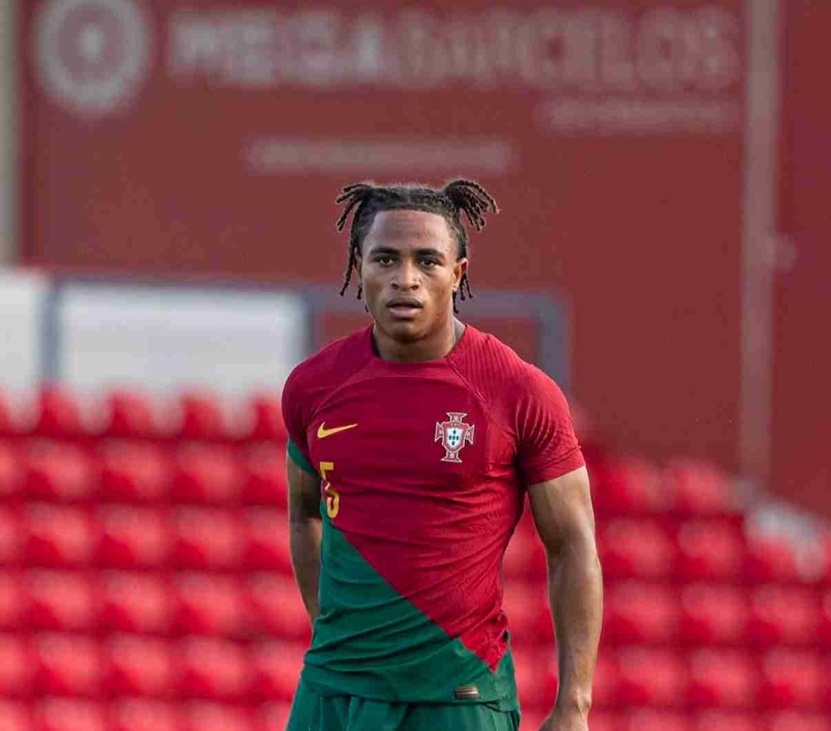 Fire sign Leonardo Barroso from Sporting CP