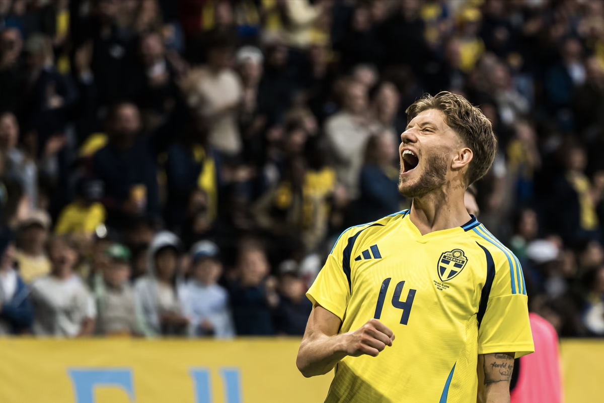 Anton Salétros Joins Chicago Fire from AIK