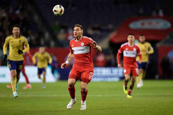 Czichos, Navarro Receiving U.S. Green Cards